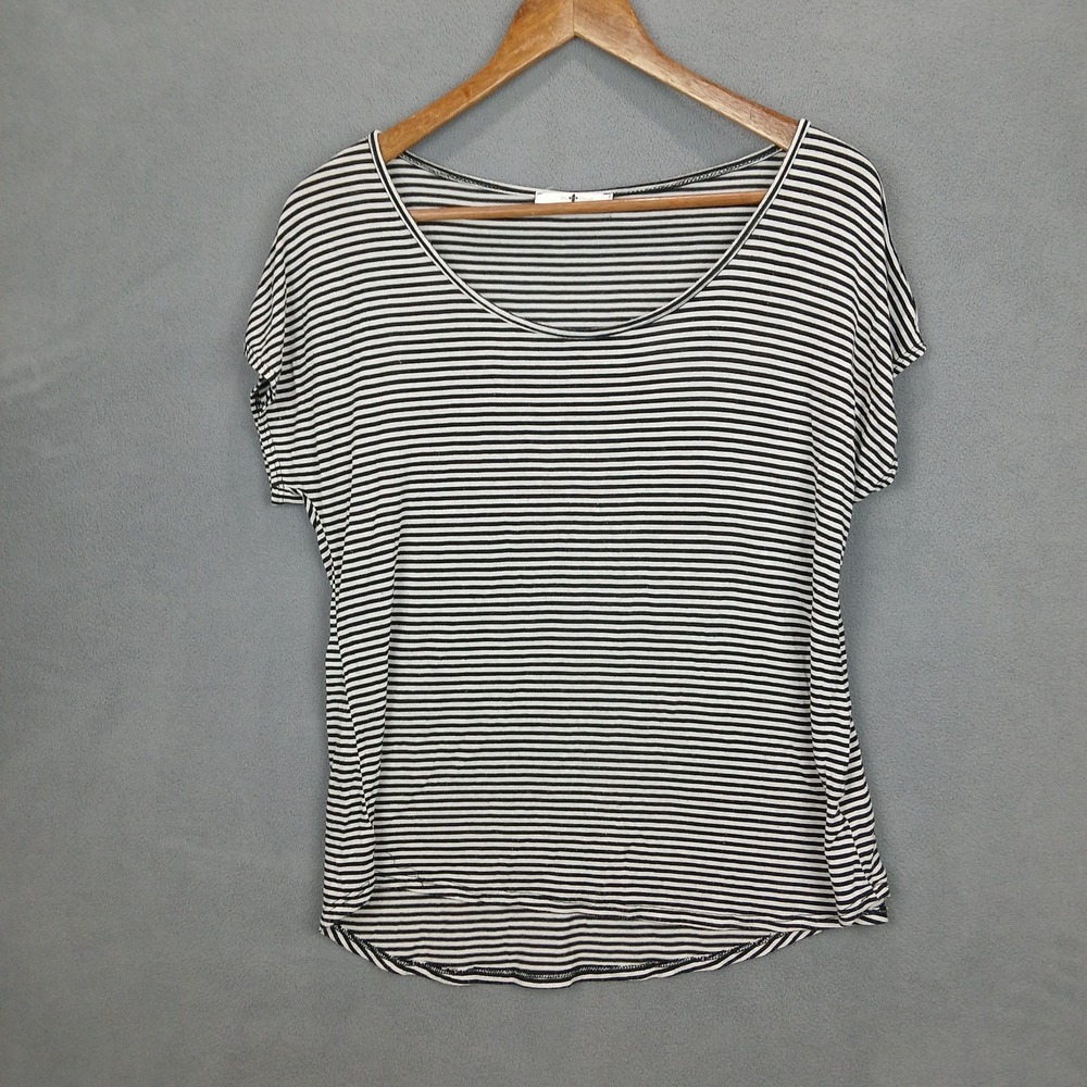 Blu Planet T Shirt Womens XL White Black Striped Relaxed Fit Scoop Neck Casual